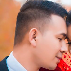 少妇自慰高潮出水
